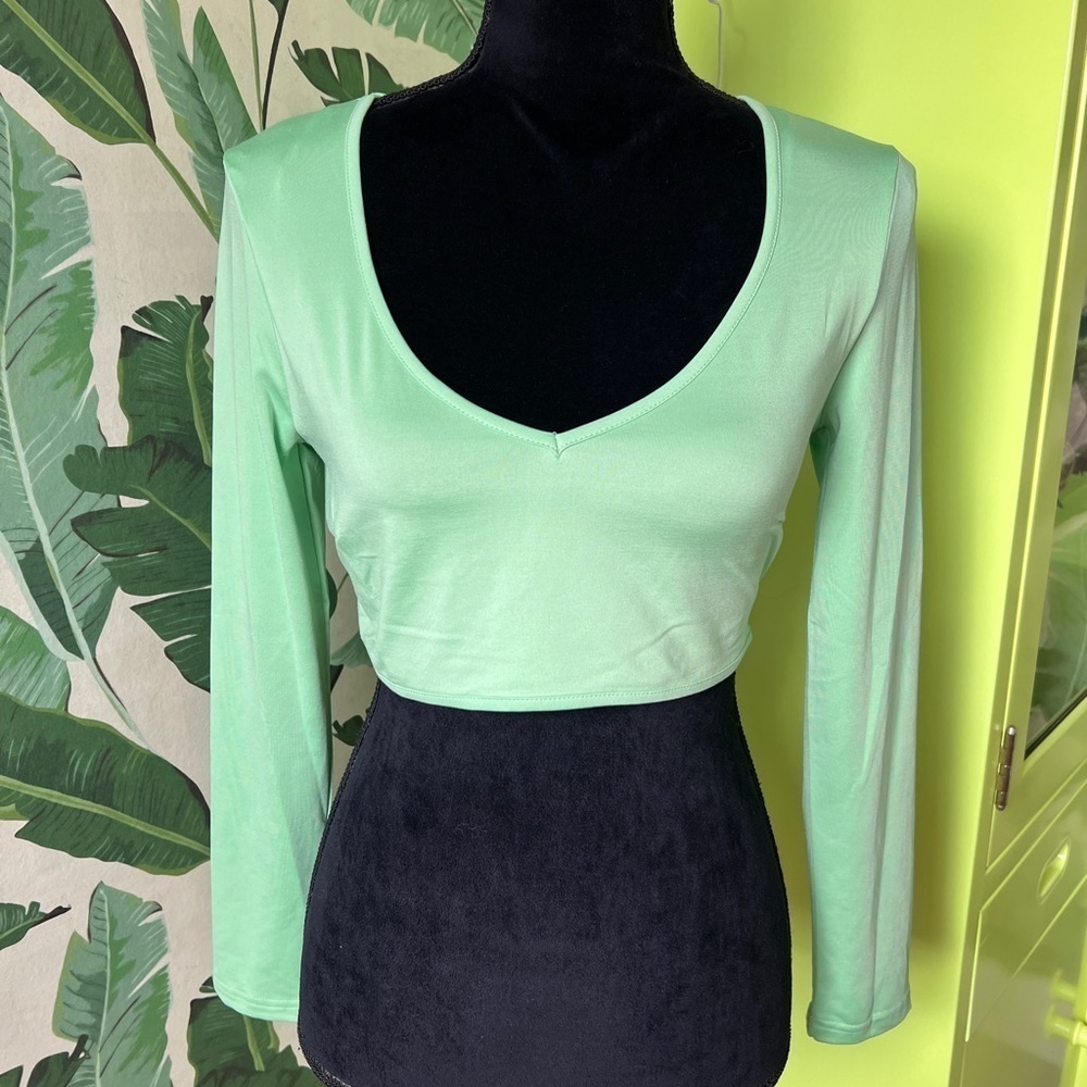 Princess Polly Women’s Green Ryder Long Sleeve Crop Top US 8 Medium NWT - Picture 6 of 9